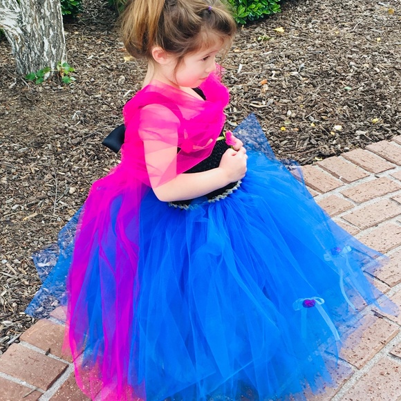 ANNA couture costume - Picture 6 of 8